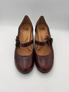 Women’s Söfft Size 8.5 Orangey Brown Leather Dance Shoes